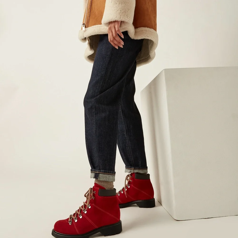 La Canadienne Halsey Suede Bootie, size 6 - Picture 5 of 12